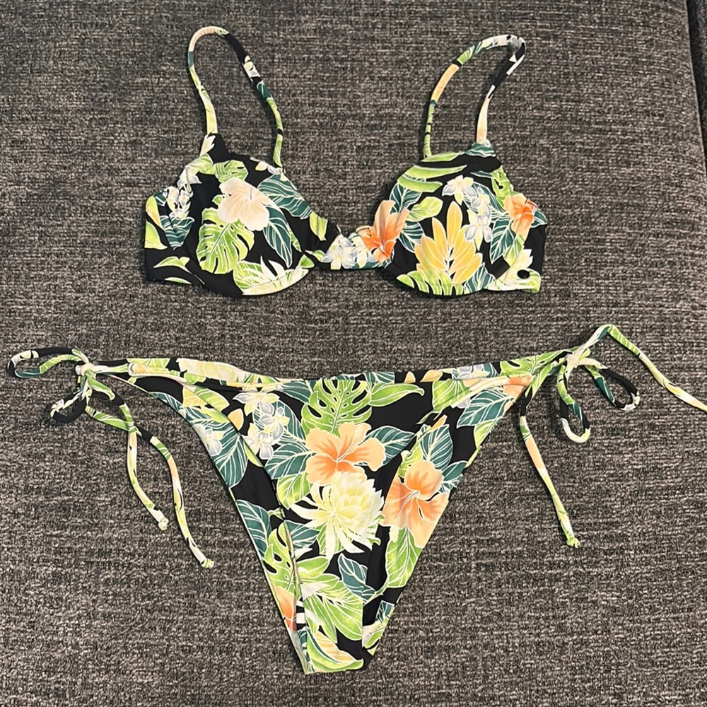Tropical Floral Volcom Bikini Set
